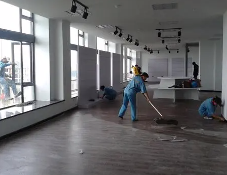 外墙清洗开荒保洁(图1)