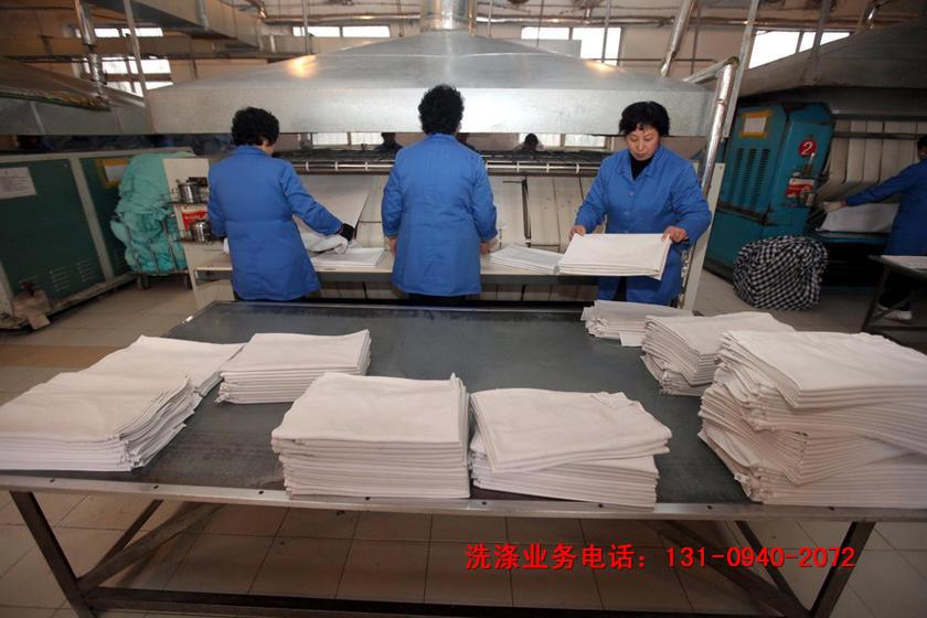 委员建言夯实家政服务权益保障(权益视点)(图1)